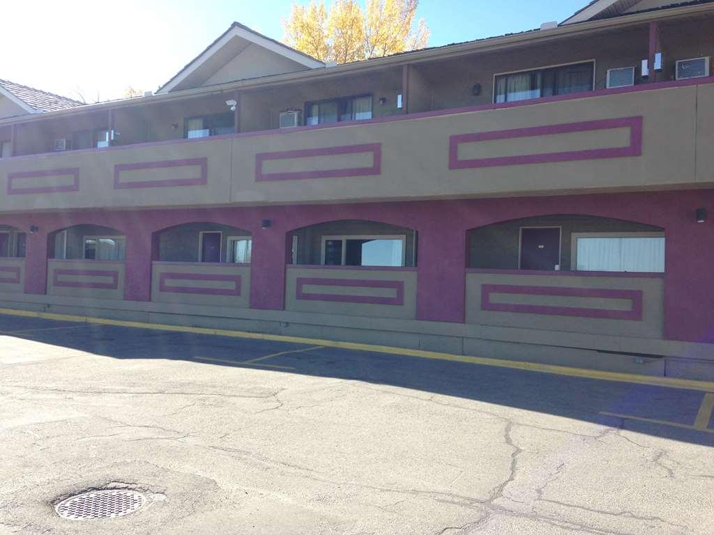 Canadas Best Value Inn Chinook Station YYC Kültér fotó