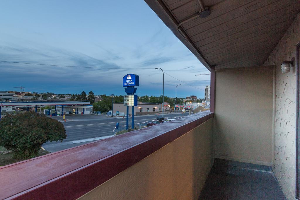 Canadas Best Value Inn Chinook Station YYC Kültér fotó