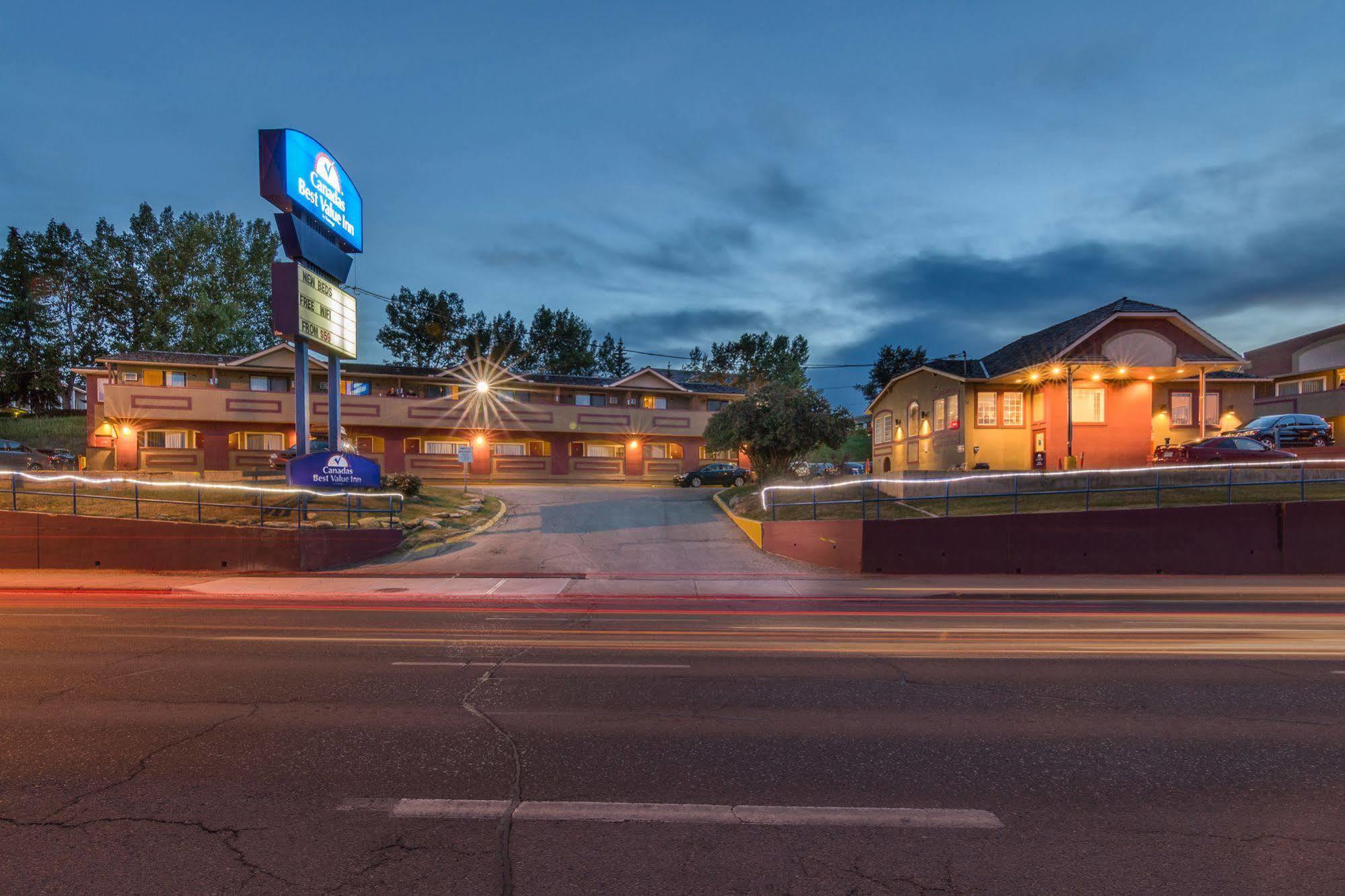 Canadas Best Value Inn Chinook Station YYC Kültér fotó