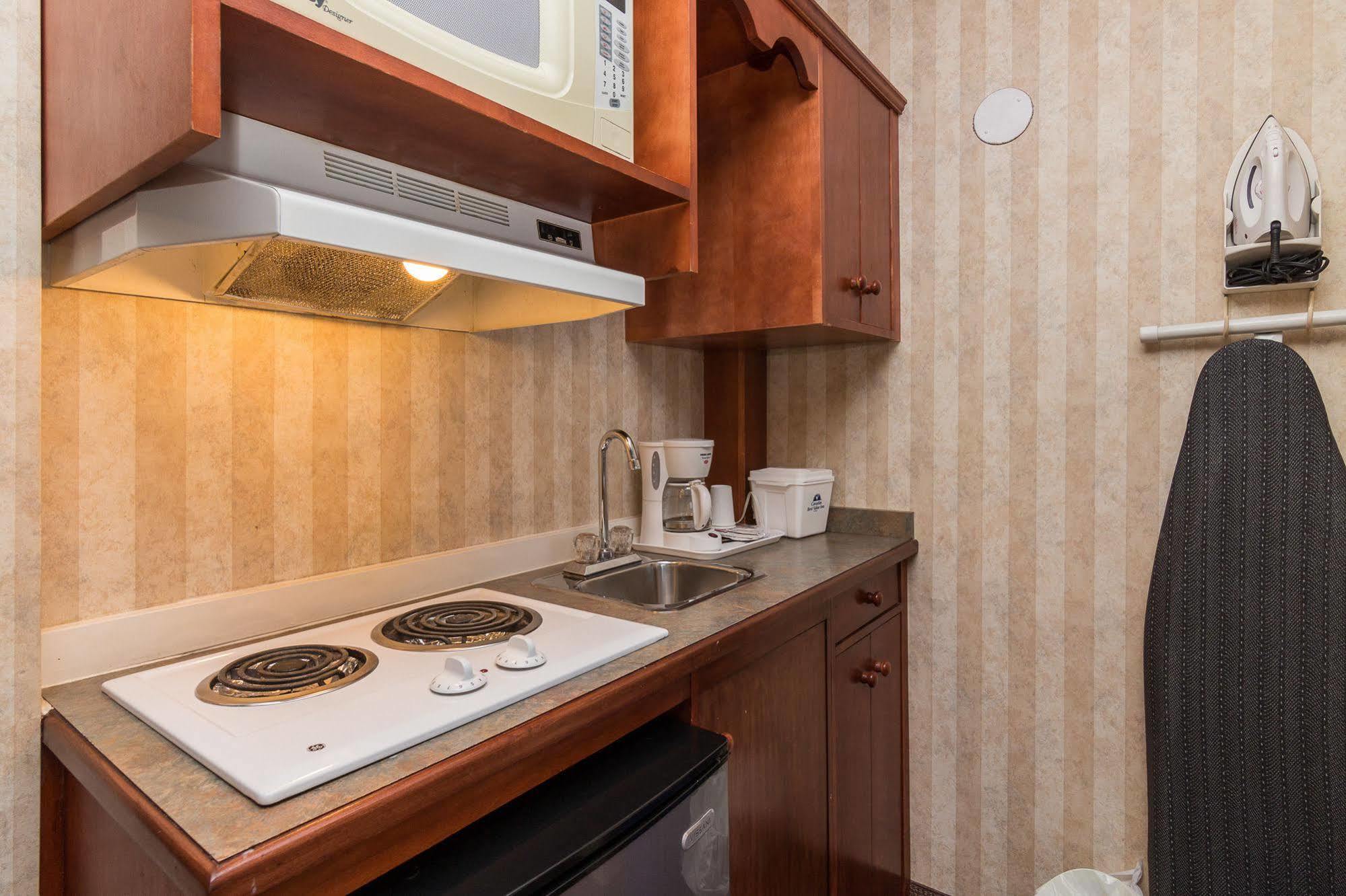 Canadas Best Value Inn Chinook Station YYC Kültér fotó