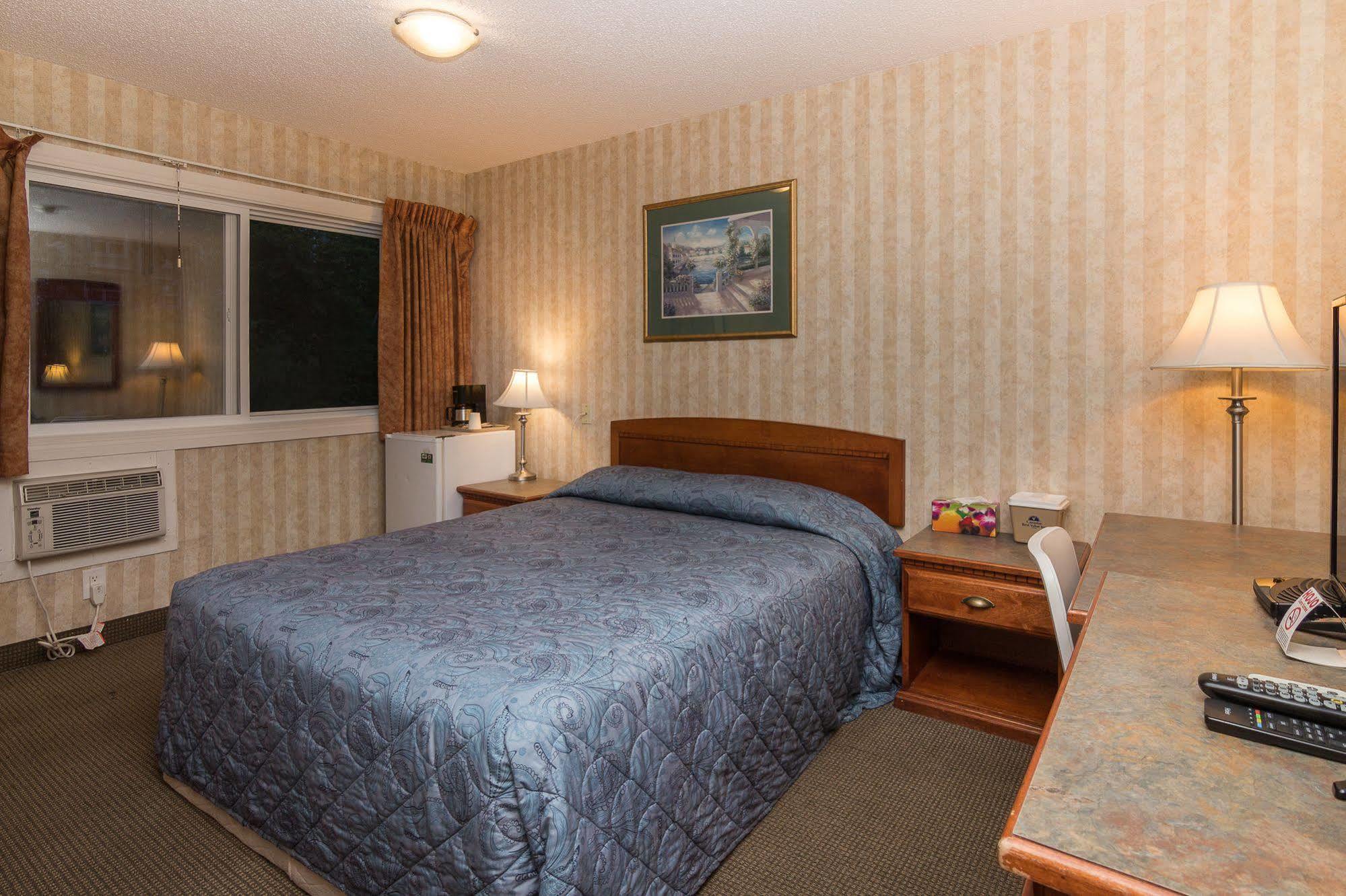 Canadas Best Value Inn Chinook Station YYC Kültér fotó