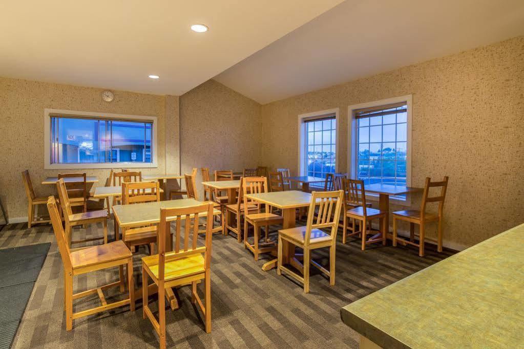 Canadas Best Value Inn Chinook Station YYC Kültér fotó