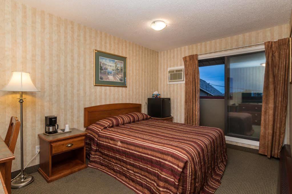 Canadas Best Value Inn Chinook Station YYC Kültér fotó
