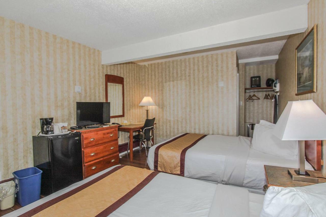 Canadas Best Value Inn Chinook Station YYC Kültér fotó